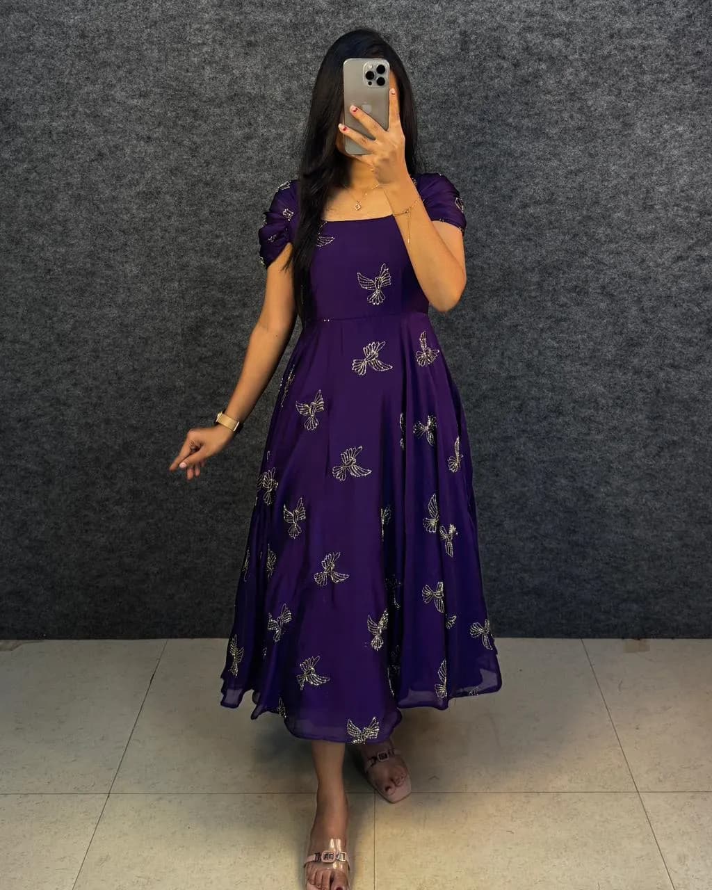💗💗Trending Premium Space silk Maxi gown With Puff Sleeves💗💗